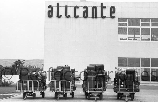 Así era el turismo en la Costa Blanca en los años 60 y 70