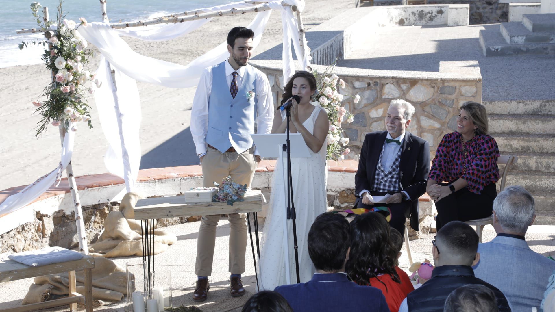 La primera boda celebrada en la playa en Cartagena