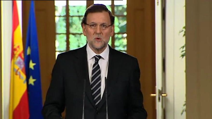 Rajoy comunica la decisión del Rey de abdicar