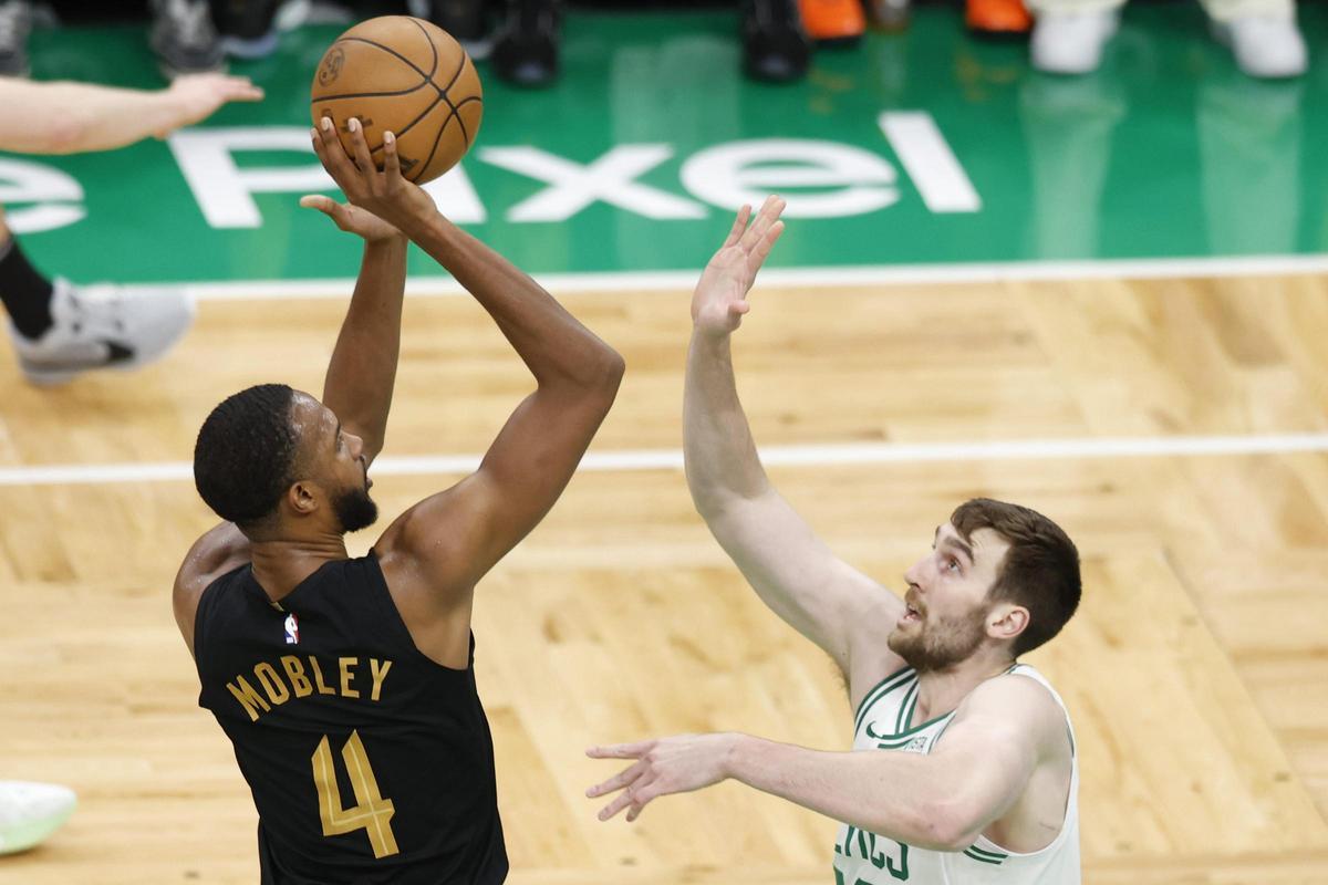Un instante del partido entre Cleveland Cavaliers y Boston Celtics.