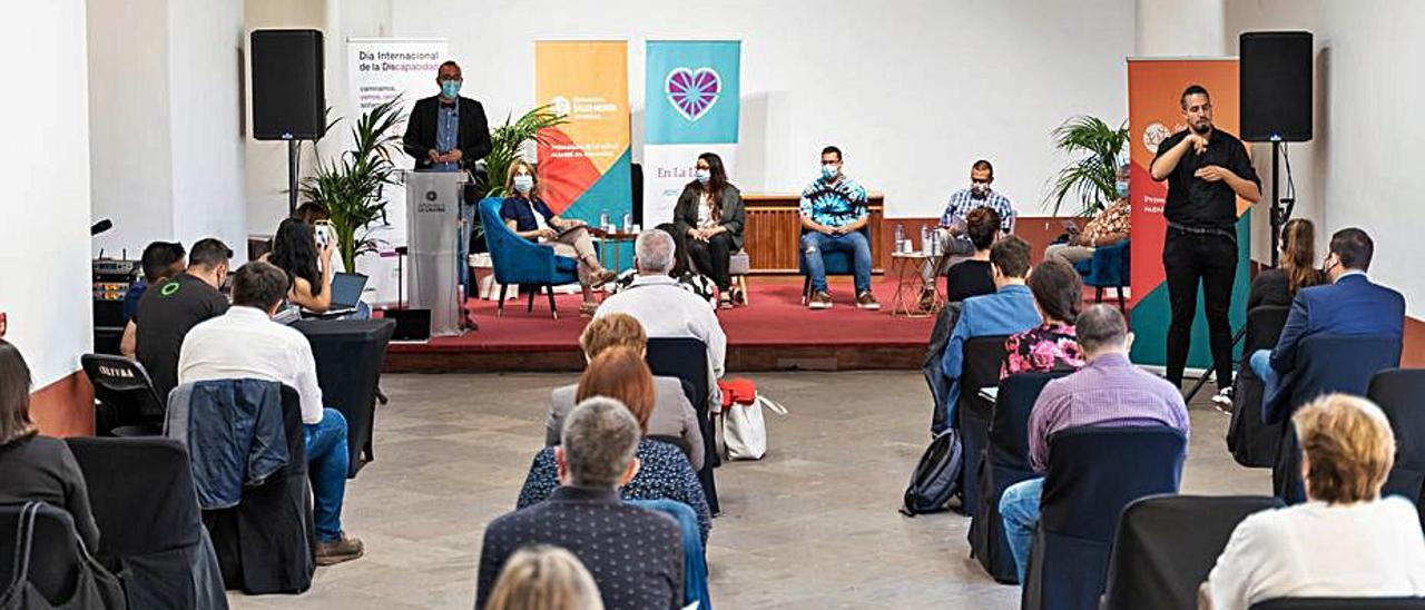 Un momento de la jornada sobre salud mental celebrada ayer.