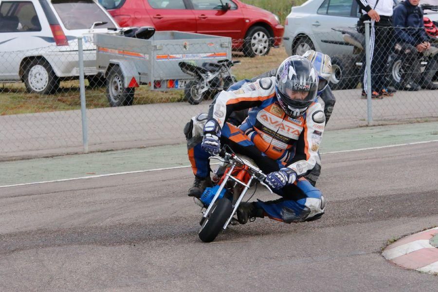 Exhibición de Minimotos en Morales del Vino