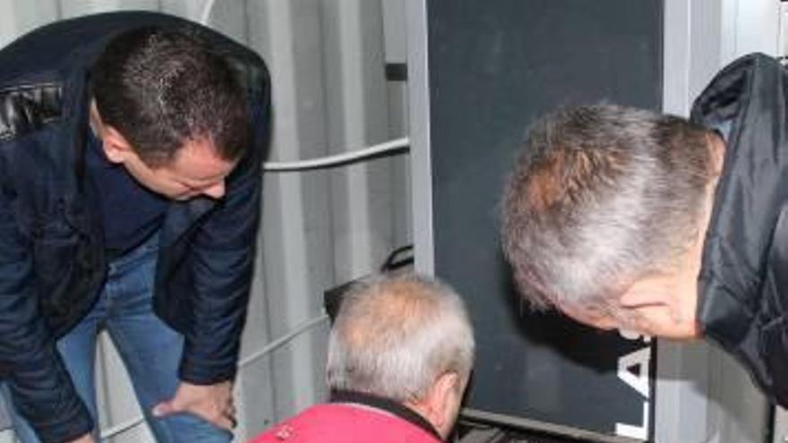El Ayuntamiento de Alcoy instala una caldera de biomasa en el polideportivo