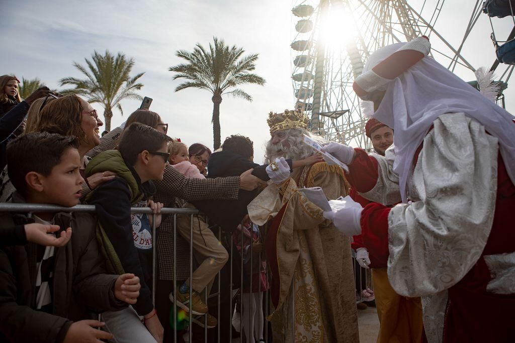 El desembarco en Cartagena de los Reyes Magos, en imágenes