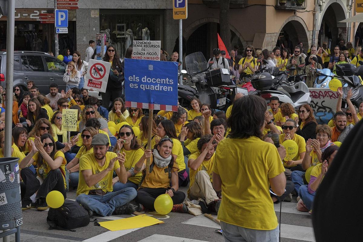 Les imatges de la protesta dels docents a la ciutat de Girona Les imatges de la protesta dels docents a la ciutat de Girona