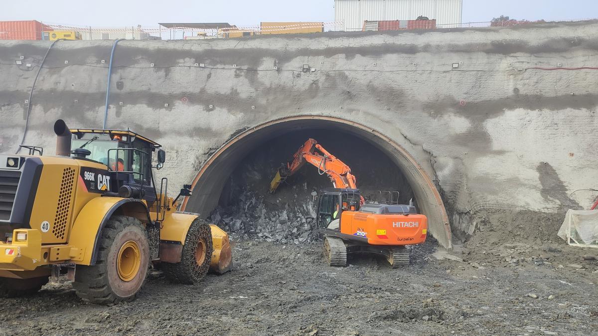 Accidente laboral en un túnel del AVE, en Malpartida de Plasencia.