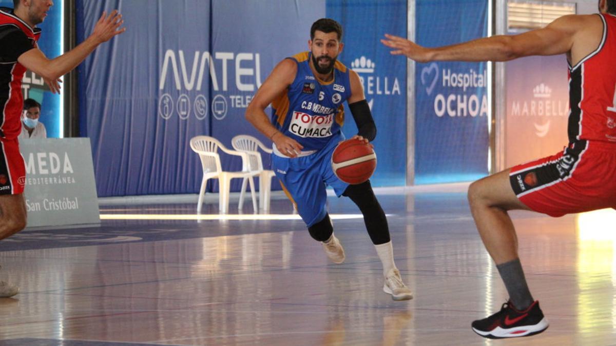 El CAB Marbella en el partido ante el equipo navarro.