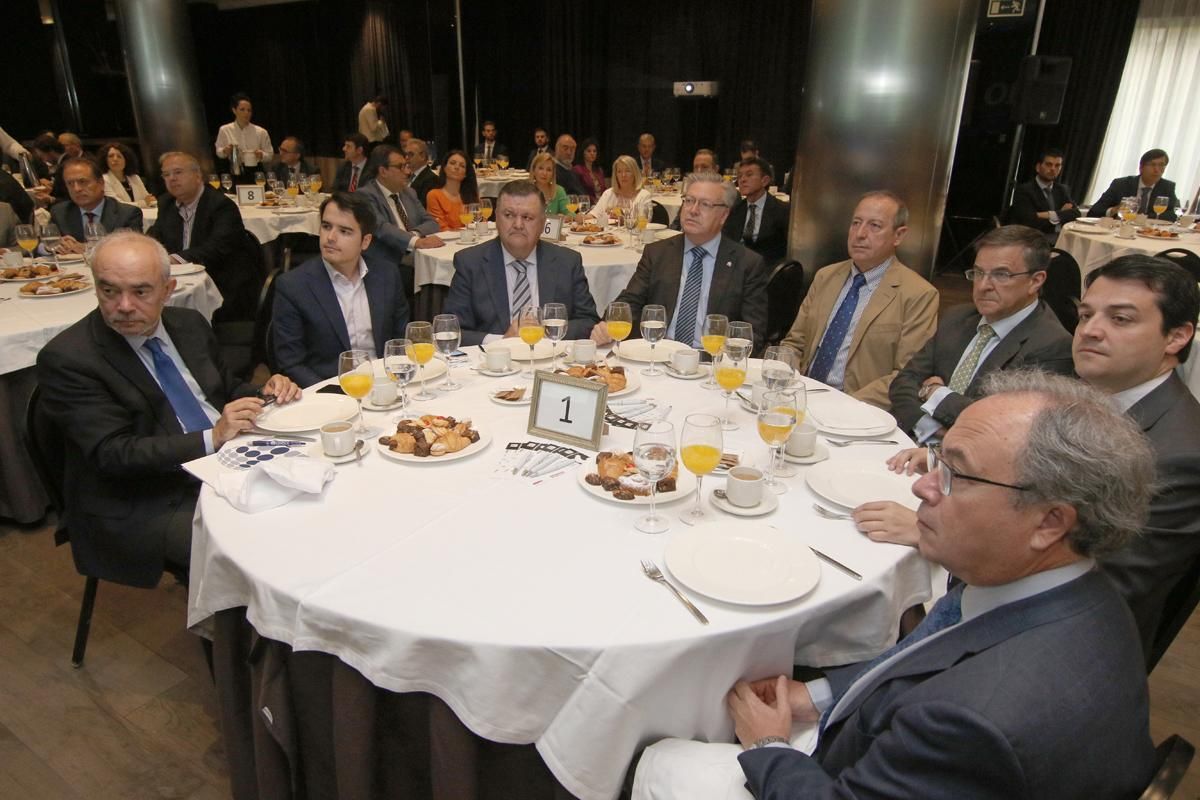 Fotogalería / Los Desayunos de CÓRDOBA / James M. Roberts