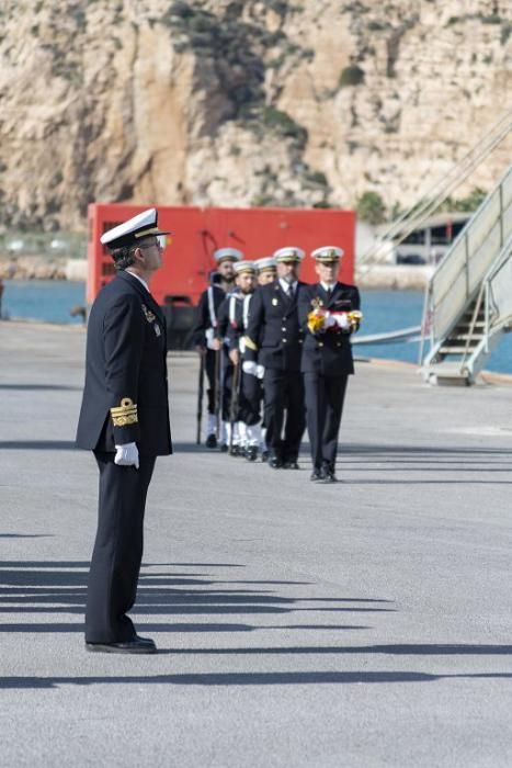 La Armada da de baja el buque El Camino Español