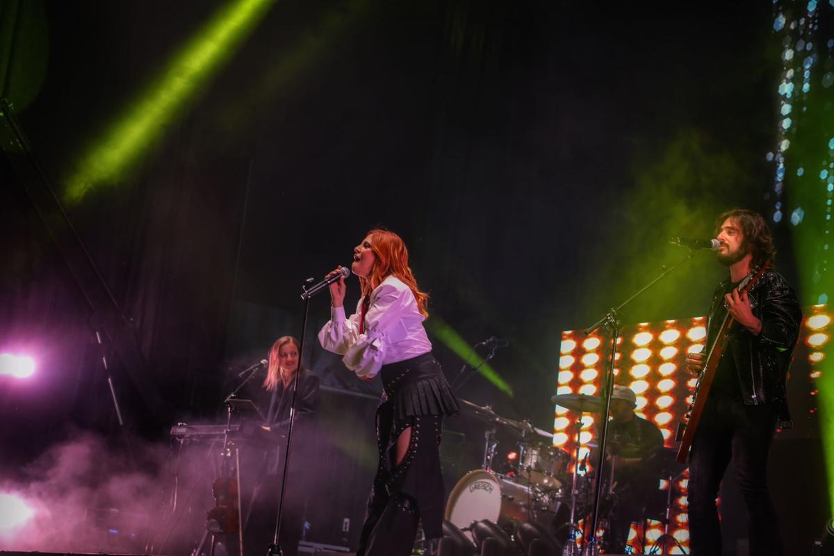 GALERÍA | Las imágenes más especiales del concierto de Leire Martínez en la Plaza Mayor de Zamora