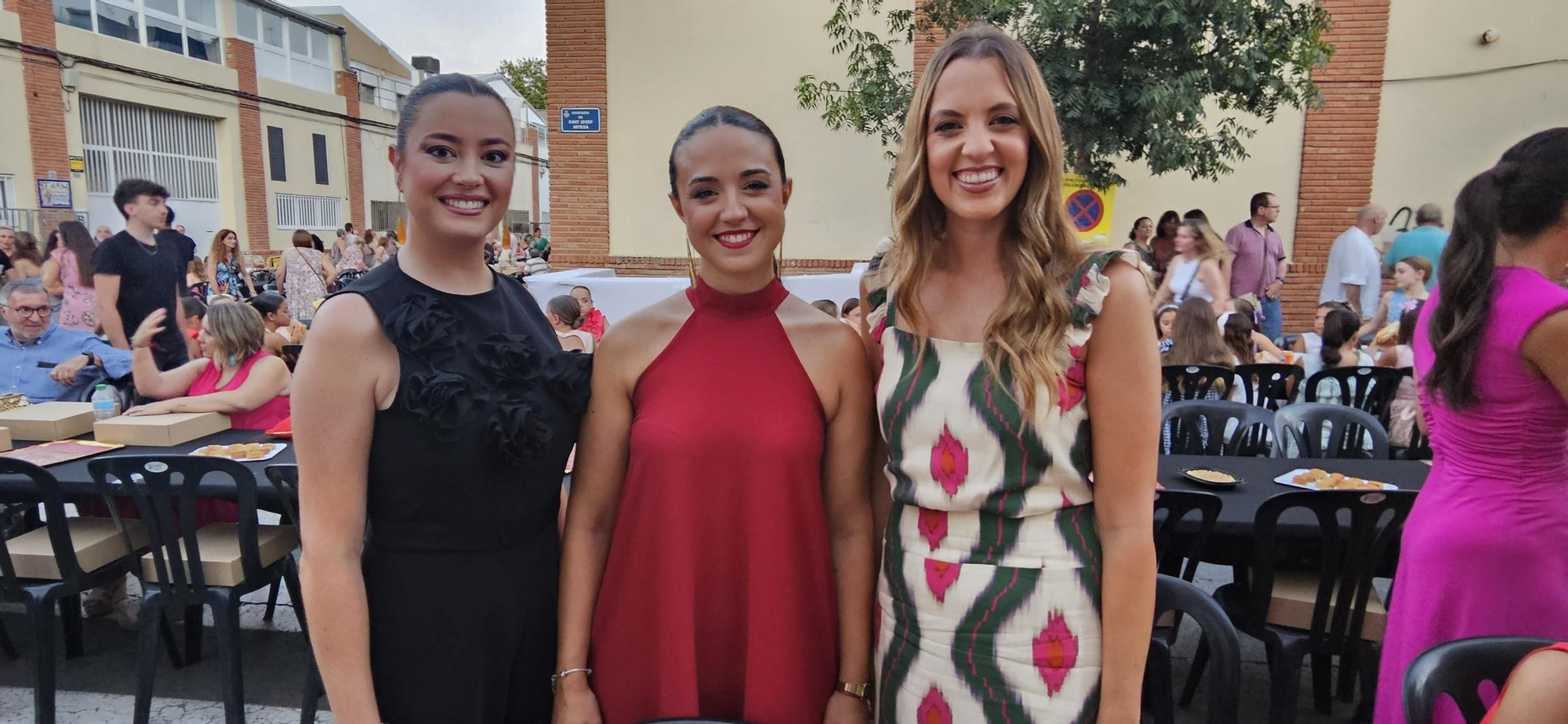 La Seu-La Xerea-El Mercat. Celia Arnedo (Mercado Central), Sara Ros (Alfonso en Magnanimo) y Marta Sanfelix (Lope de Vega)