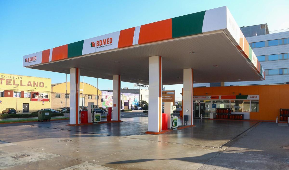 Imagen de una de las gaoslineras de la marca Bdmed en Castellón.