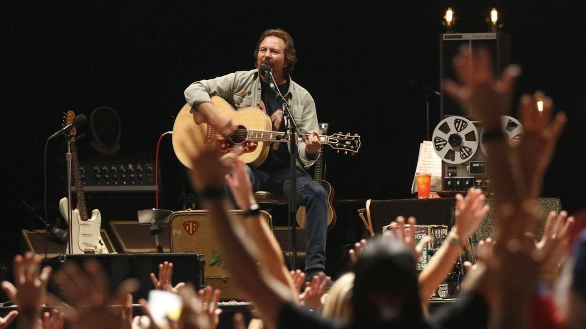 Concierto de Eddie Vedder en el Palau Sant Jordi