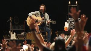 Concierto de Eddie Vedder en el Palau Sant Jordi