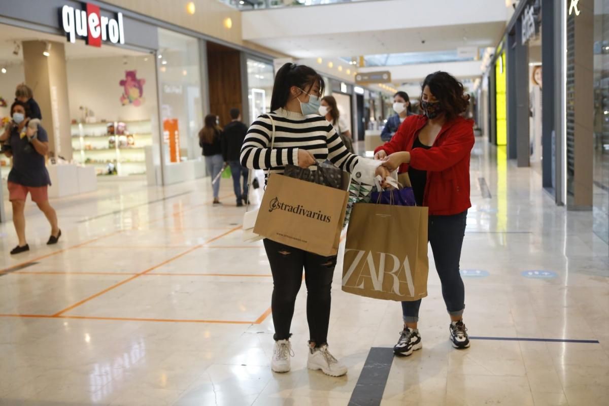 Los centros comerciales de Zaragoza reabren sus puertas