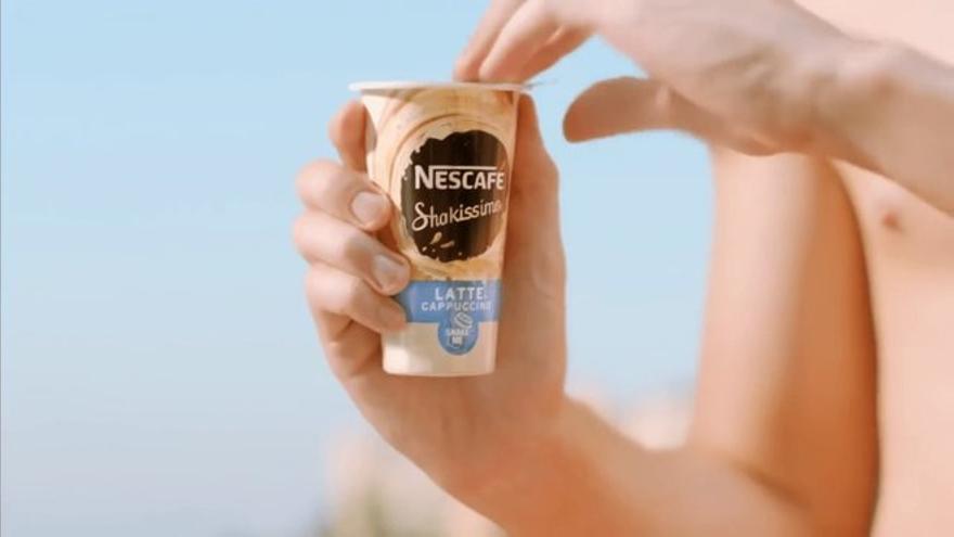 Retiran productos de Nescafé, Lidl y El Corte Inglés por presencia de residuos de agua oxigenada.