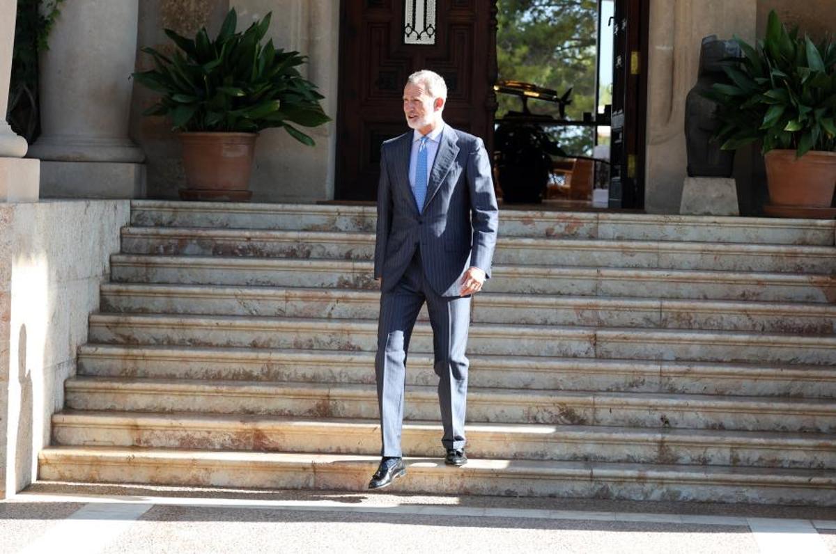 El Rey recibe en audiencia a Juan Jesús Vivas Lara, presidente de la Ciudad Autónoma de Ceuta El Rey recibe en audiencia a Juan Jesús Vivas Lara, presidente de la Ciudad Autónoma de Ceuta