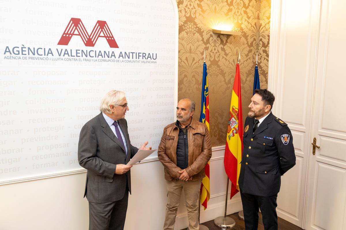 Un momento del acto de reconocimiento en la AVAF