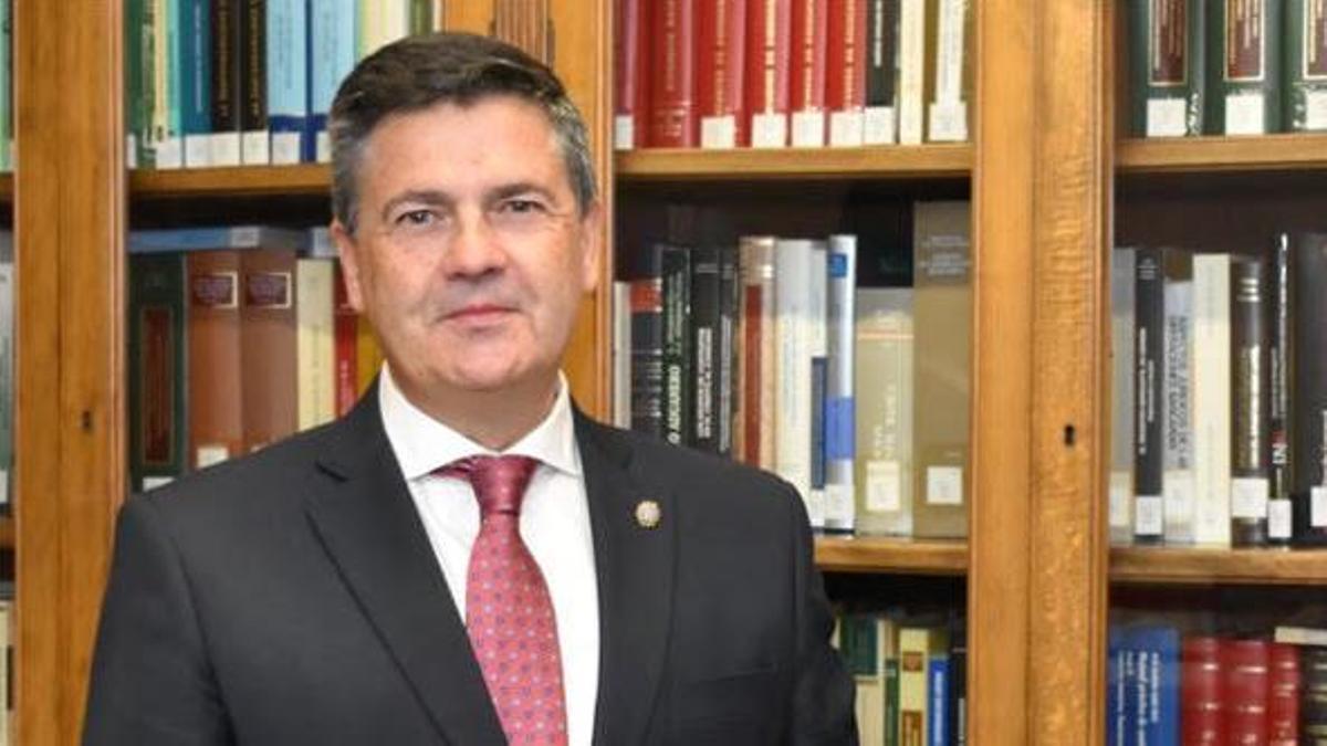Francisco Rabuñal, nuevo presidente del Consello da Avogacía Galega: «Lo único que ha hecho la reforma judicial es atascar más los juzgados»