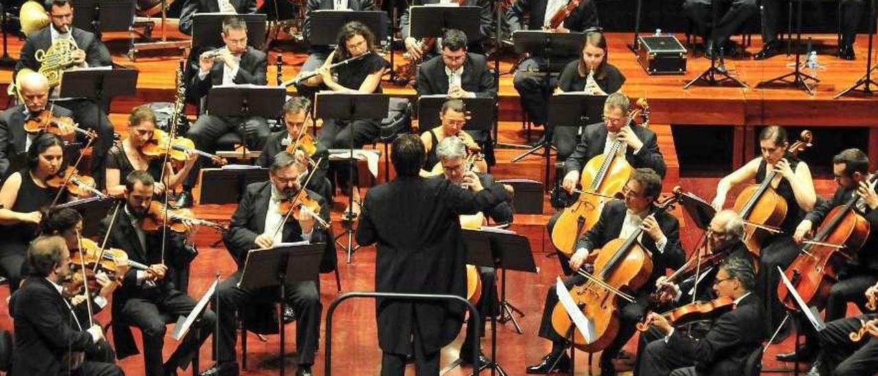 La actuación de la Orquesta Sinfónica de Galicia en el Clasclás 2019. // Iñaki Abella