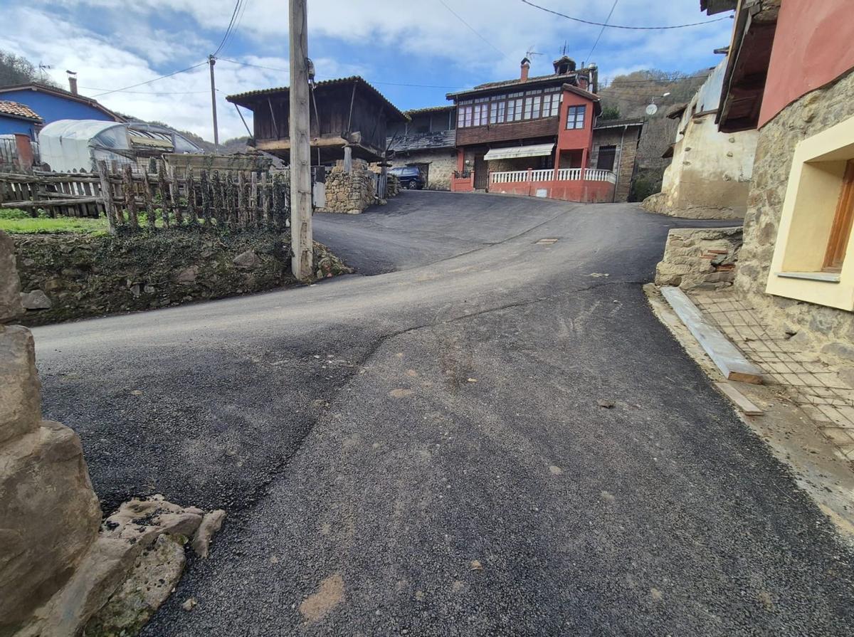 La localidad de Ubriendes, tras la renovación de las tuberías.
