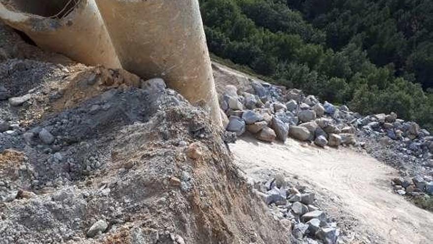 Vertidos de hormigón al río Requejo.