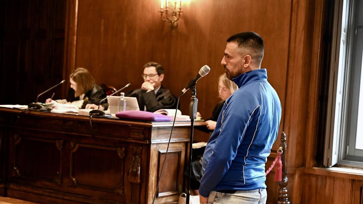 Juicio en la Audiencia Provincial contra un hombre acusado de plantar fuego a su expareja en Vigo.