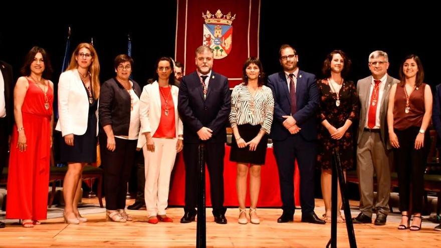 El gobierno de PSOE-Los Verdes en el pleno de investidura del Ayuntamiento de Villena en junio de 2019