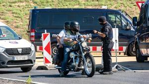 zentauroepp54002591 punt de control de pas dels mossos d esquadra a la a2 a l al200705205100