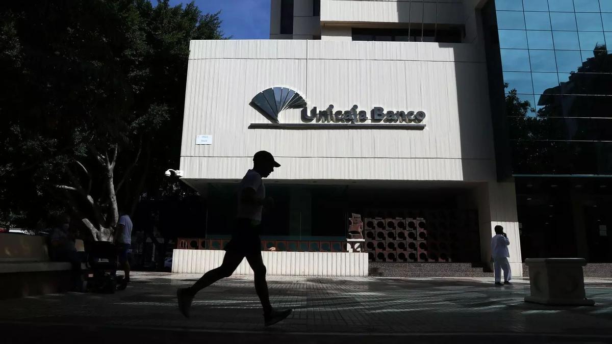 Unicaja Banco celebra mañana una junta crucial para su futuro