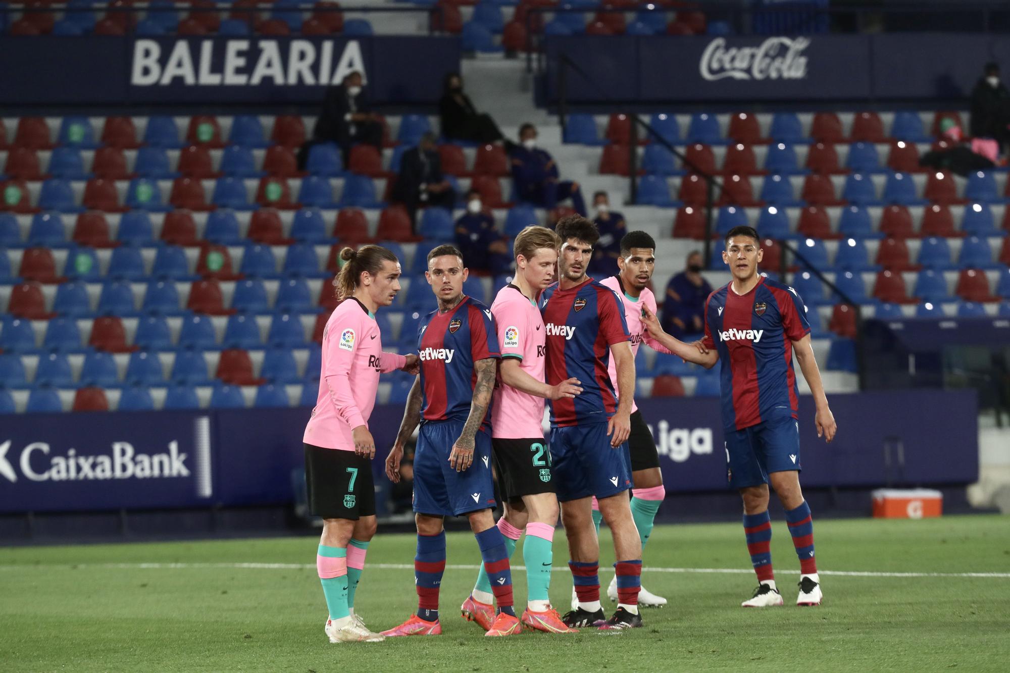 Las imágenes del empate entre el Levante y Barcelona en el Ciutat de València