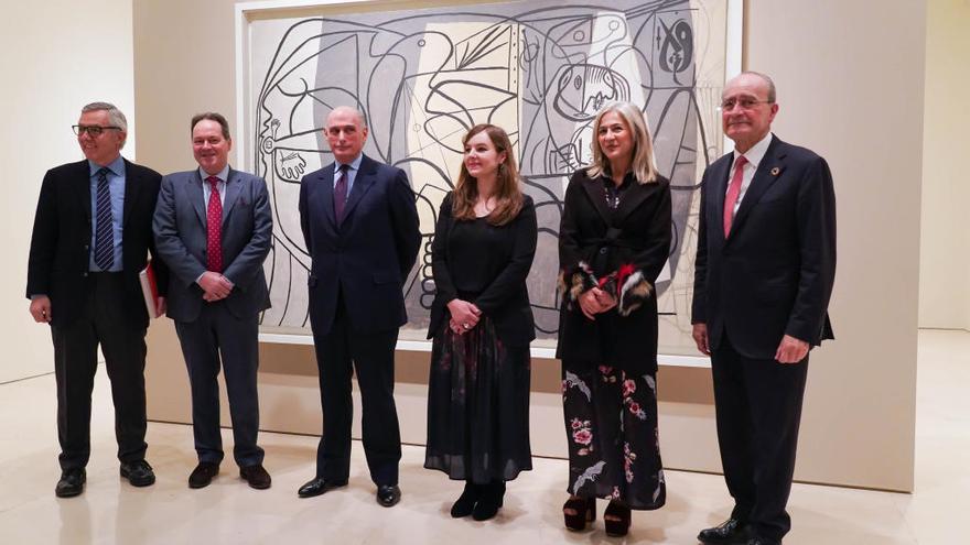 Patricia del Pozo, junto al alcalde, y Bernard Ruiz-Picasso, en el Museo Picasso Málaga