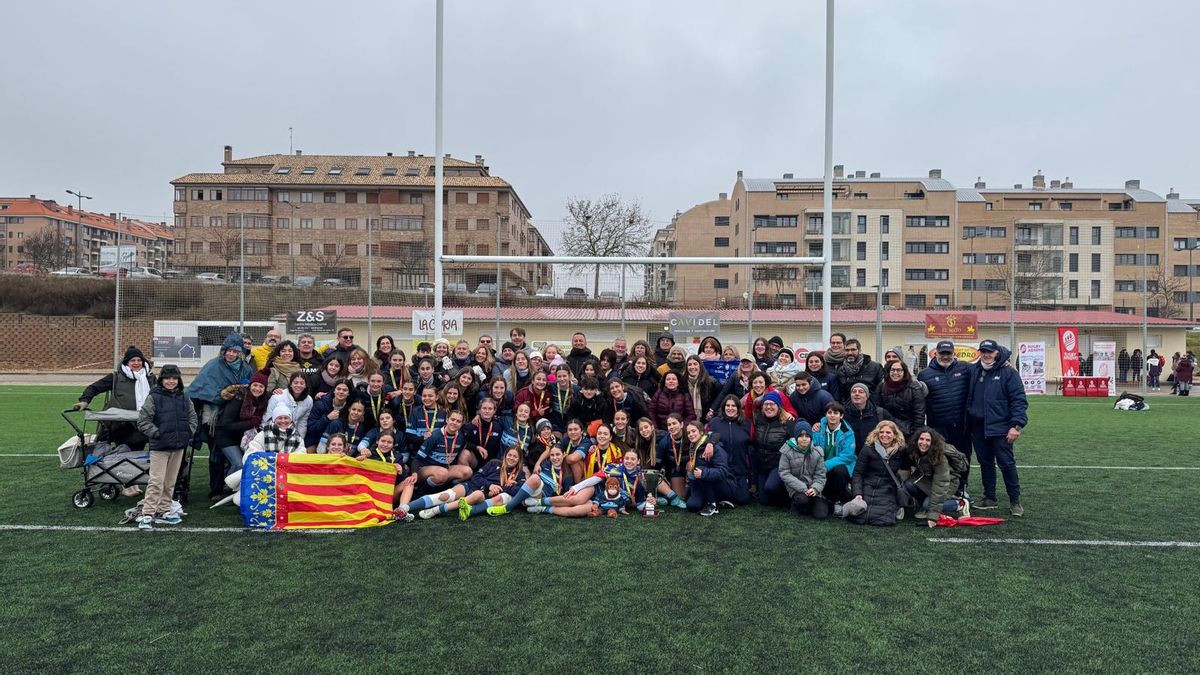 La selección valenciana M16 femenina se ha proclamado campeona de España del CESA tras imponerse al combinado de Castilla y León en Valladolid por 7-34.