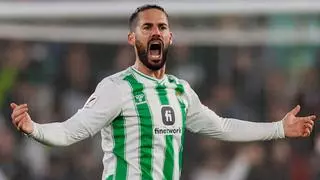 Isco entrena y prepara su regreso con el Betis