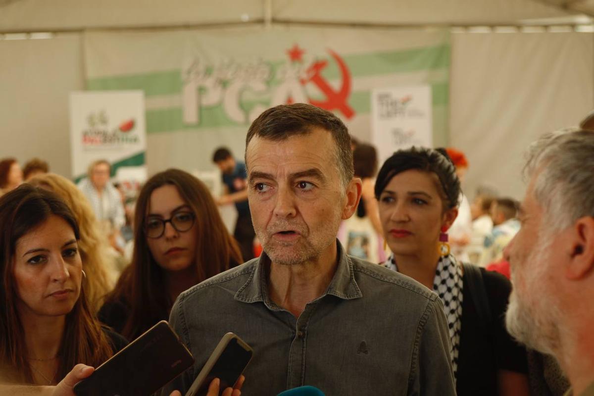 Antonio Maíllo elige Córdoba para confirmar su vuelta a la política.