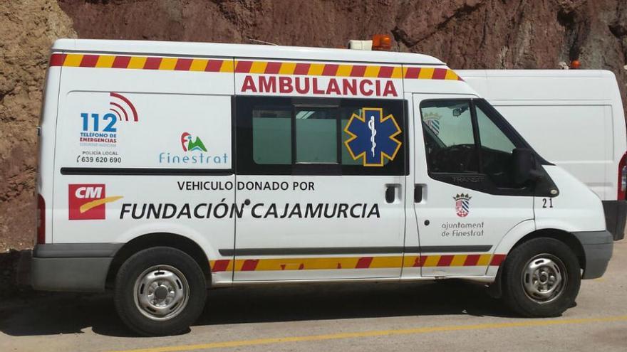 El PSOE de Finestrat denuncia el «abandono» de la ambulancia