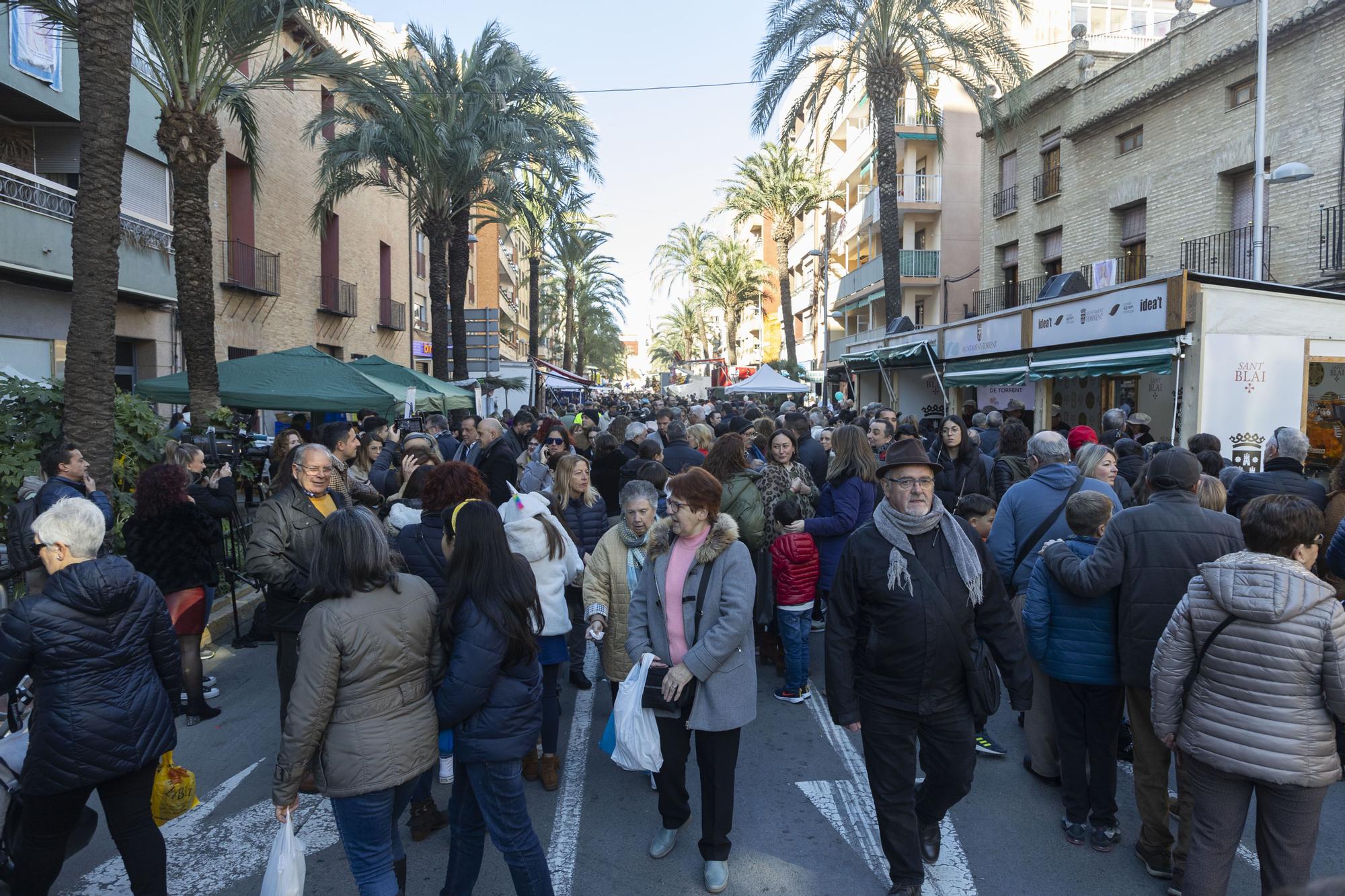 Torrent vive el Sant Blai más multitudinario