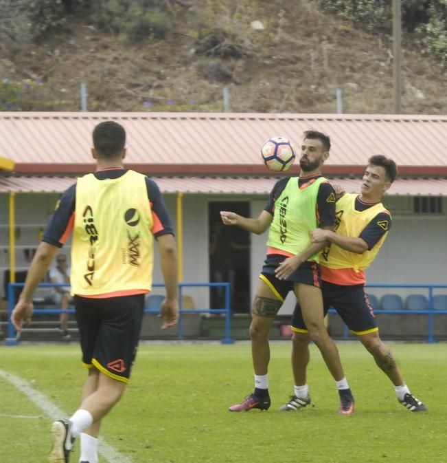 ENTRENAMIENTO DE LA UD LAS PALMAS EN BARRANCO ...