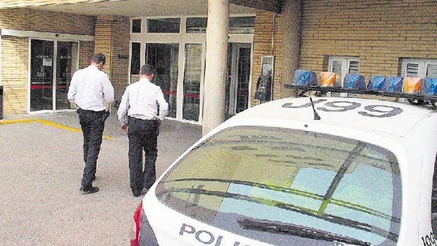 Roba unos pendientes en una joyería de Castellón y se los esconde en la vagina