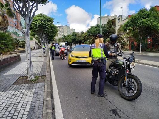 Coronavirus en Canarias: Los controles de confinamiento de la jornada en Las Palmas de Gran Canaria