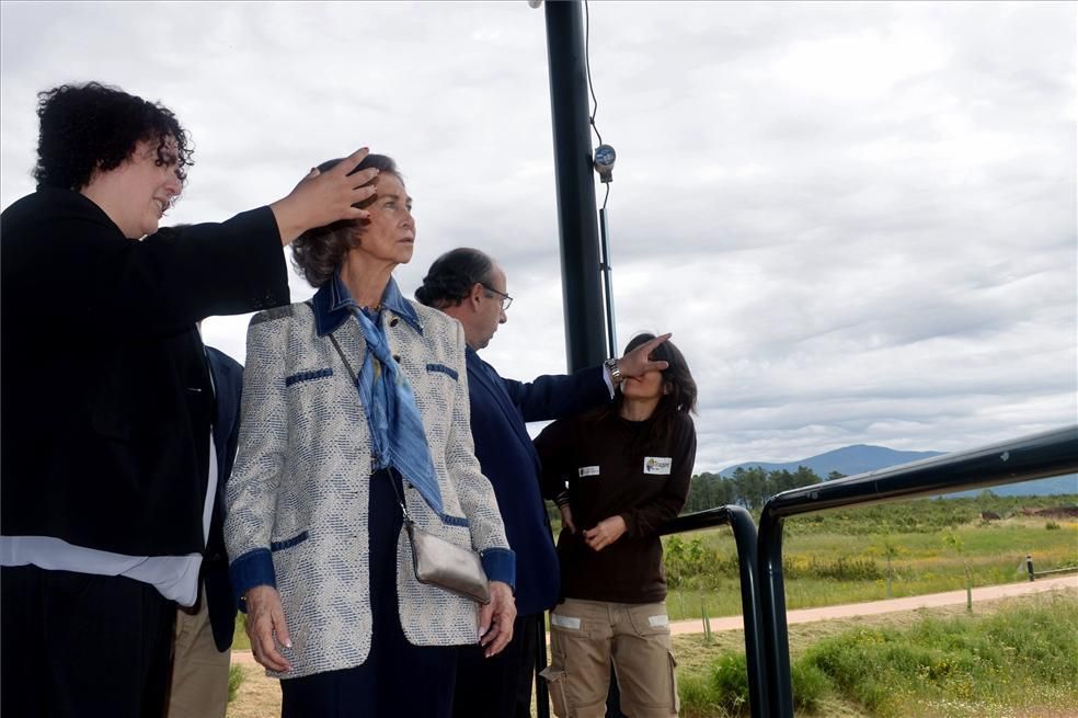 La reina Sofía visita en centro de cría del lince ibérico de Zarza de Granadilla (Cáceres)