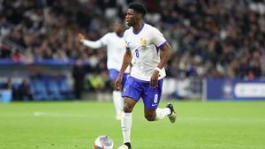 Tchouaméni jugando con la selección francesa