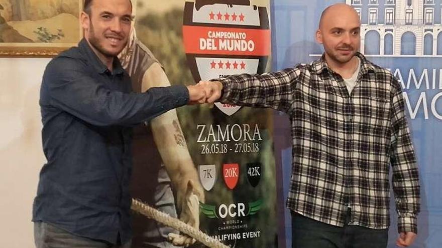 Rubén Morán y Manuel A. Alonso, ayer en la presentación.