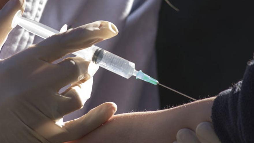 La vacunación es clave para evitar el contagio de difteria.