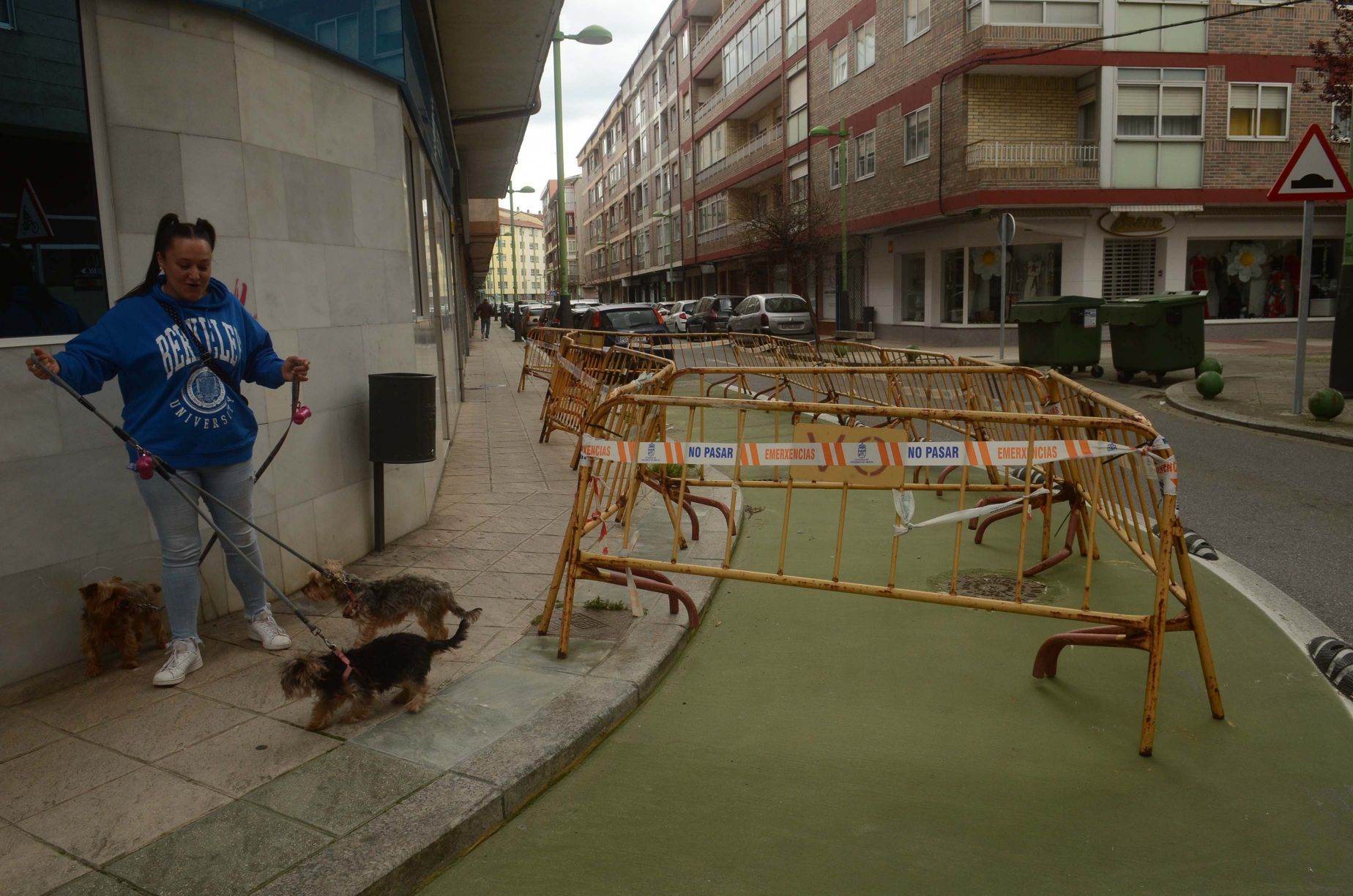 Una de las zonas del centro de Vilagarcía en la que proliferan las vallas.