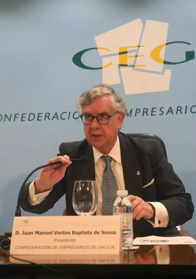 La patronal gallega urge a los partidos el Corredor Atlántico y el AVE a Oporto