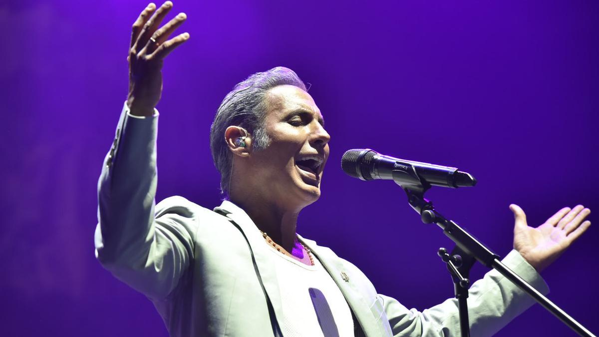 Pitingo actuando en el Cante de las Minas