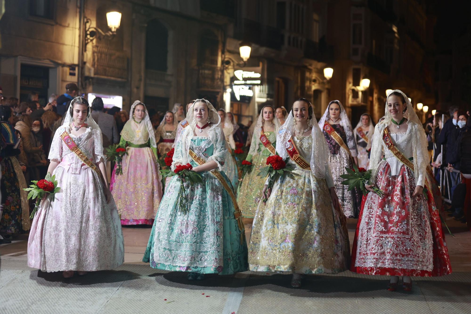 Búscate en el segundo día de ofrenda por la calle Quart (entre las 19:00 a las 20:00 horas)