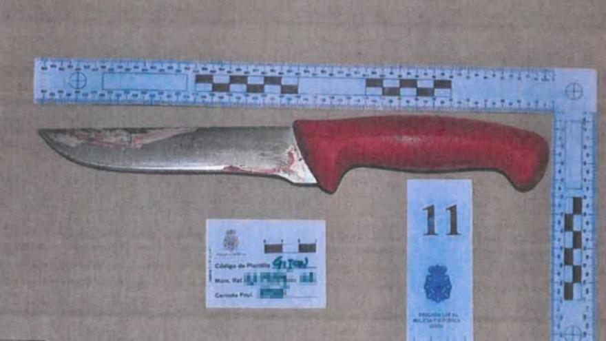 El cuchillo del crimen de la inmobiliaria de Gijón: de carnicero y con un filo de 15 centímetros