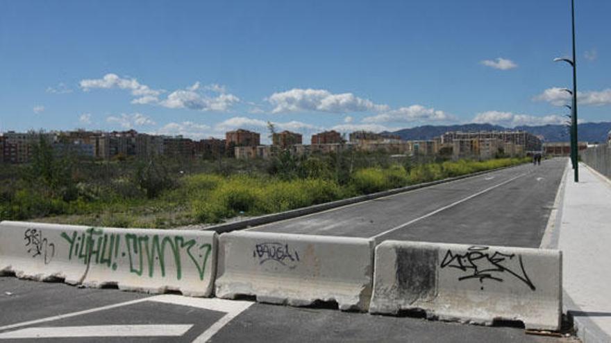 El acceso al bulevar desde Juan XXIII está bloqueado.